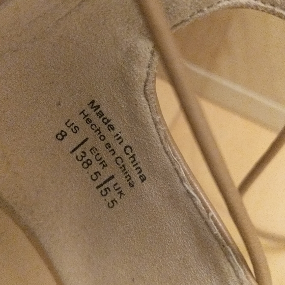 Call it spring heels closed toe criss cross lace - Picture 3 of 5